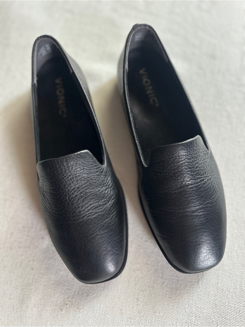 Vionic Willa 2.0 Soft Black Leather Orthotic Loafers Flats NWOB | 6.5